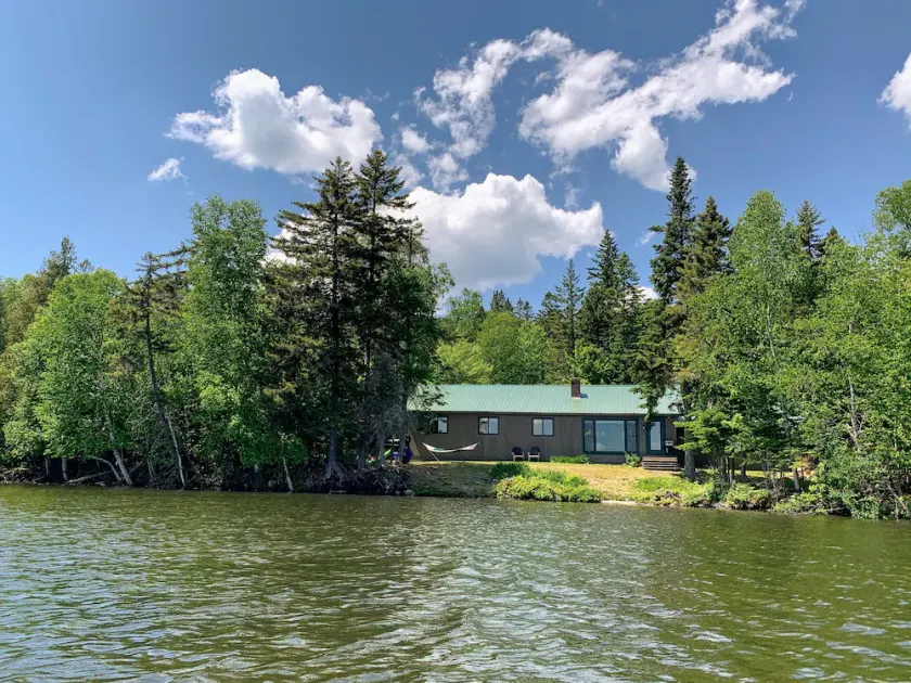 Rangeley Waterfront Retreat: 4 Bed, 2 Bath, Perfect for Families to Unwind - Image 1