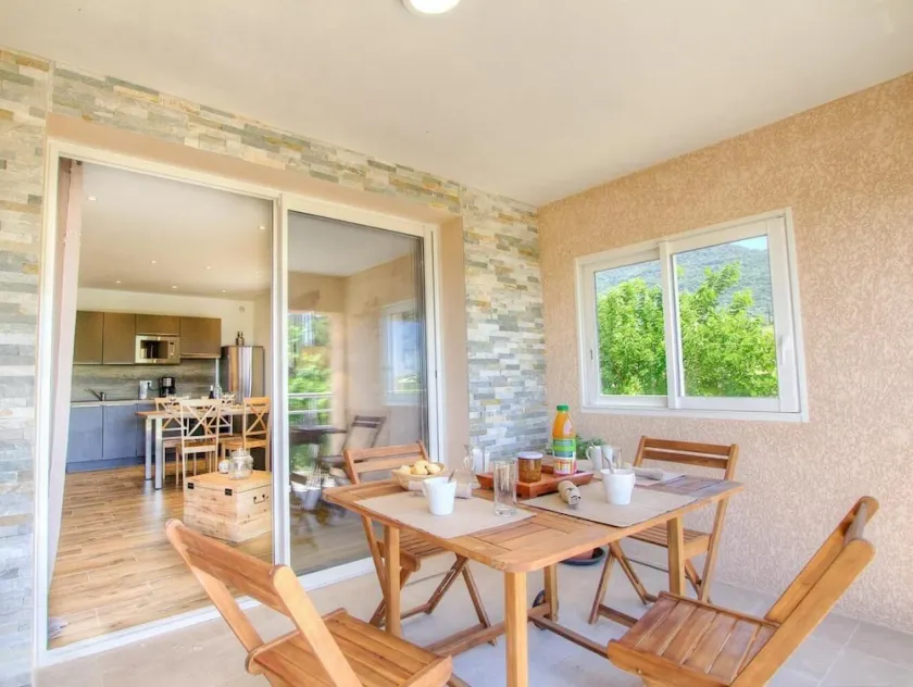 Apartment 5 km from the beach - Image 1