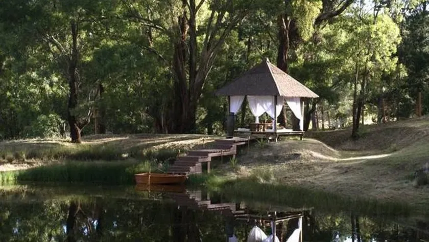 Buddha Rose in Hepburn Springs is on 3 acres giving you privacy in bush setting - Image 1