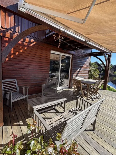 141 - Magnifique chalet pour 6 personnes en bord de lac - Image 1