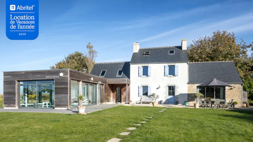 Casa con piscina coperta riscaldata (29 °) e sicuro. 5000 m² di giardino con la pratica del golf, senza vis-à-vis, a 800 m dal mare. - Image 1