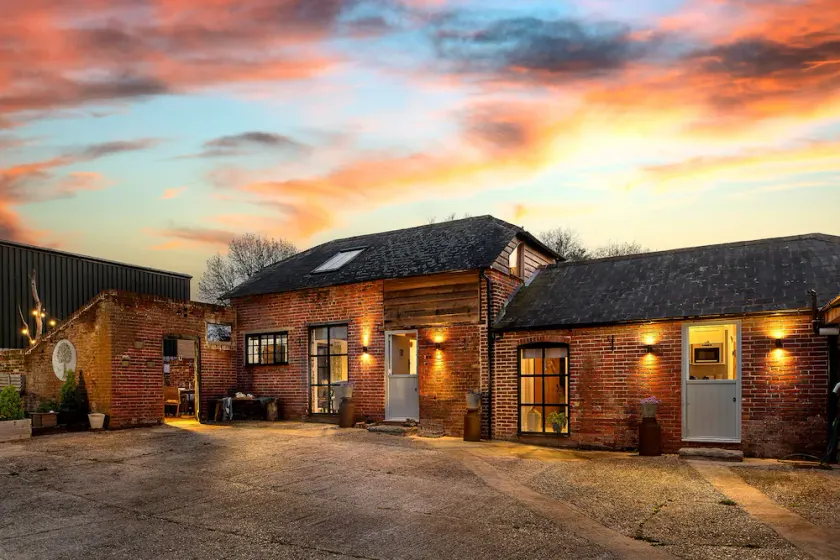 Bluebell Copse Cottages New Forest with hot tub.  - Image 1