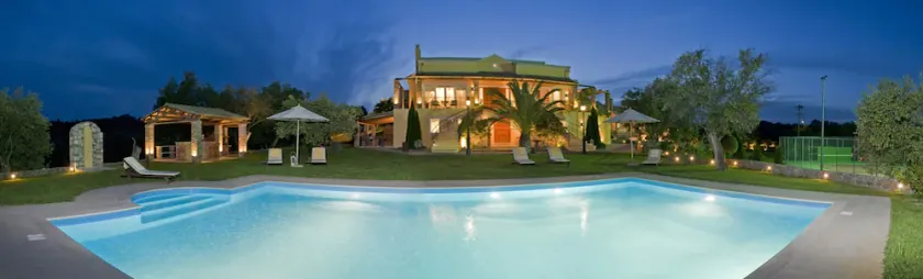 Beautiful 9-bed Villa in Gouvia With Tennis Court - Image 1