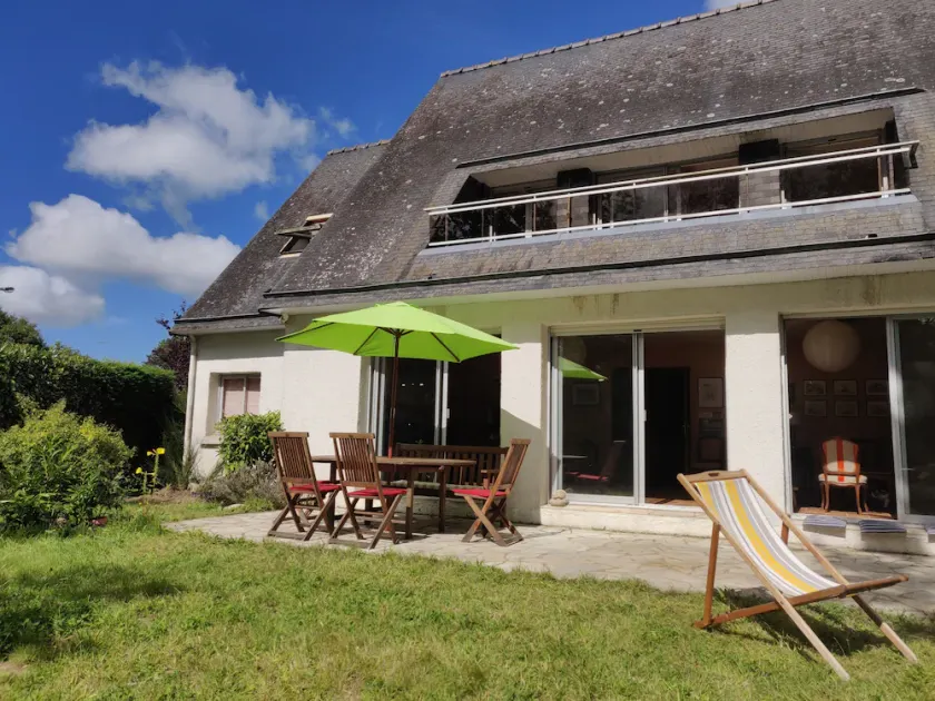 Large and beautiful vacation home (5 bedrooms and large living room of 40 m2) - Image 1
