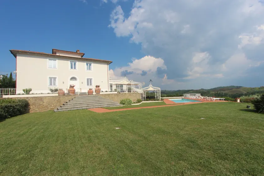 VILLA BELSOLE - FERIENHAUS MIT BEHEIZTEM POOL - Image 1