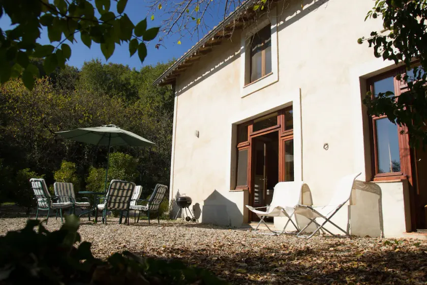 Sonnac: Sehr ruhig gelegenes Ferienhaus inmitten der Natur - Image 1