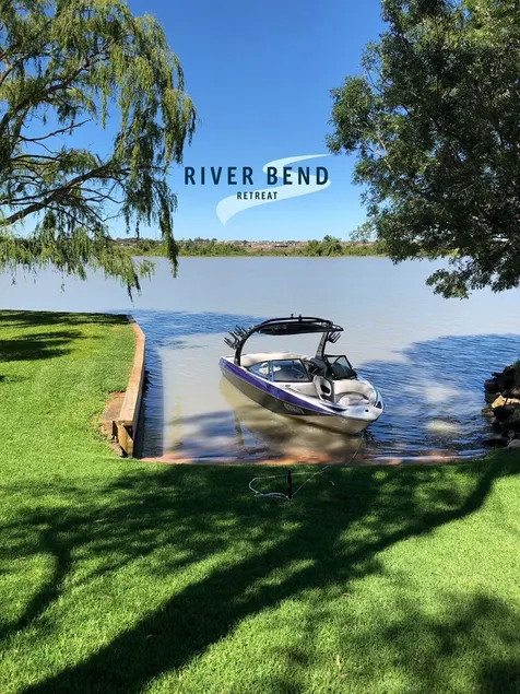 River Bend Retreat - Holiday Home Rental - Image 1