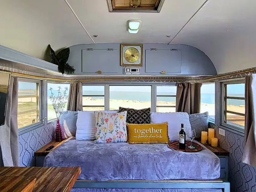 Maggie · Maggie - 1973 Vintage RV - Image 1