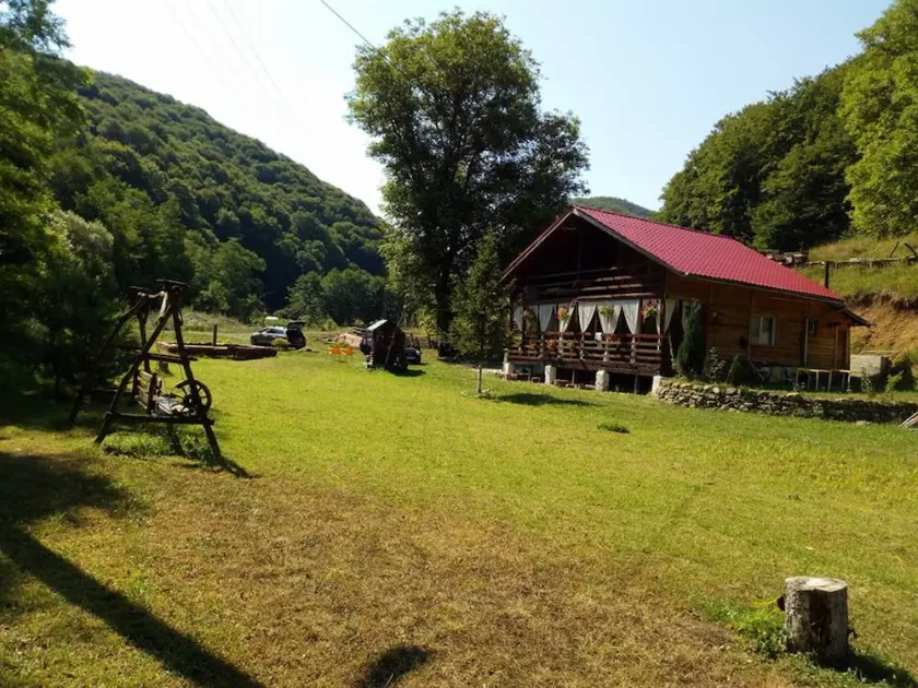 Cabana Cazanesti - Cazanesti Chalet - Image 1