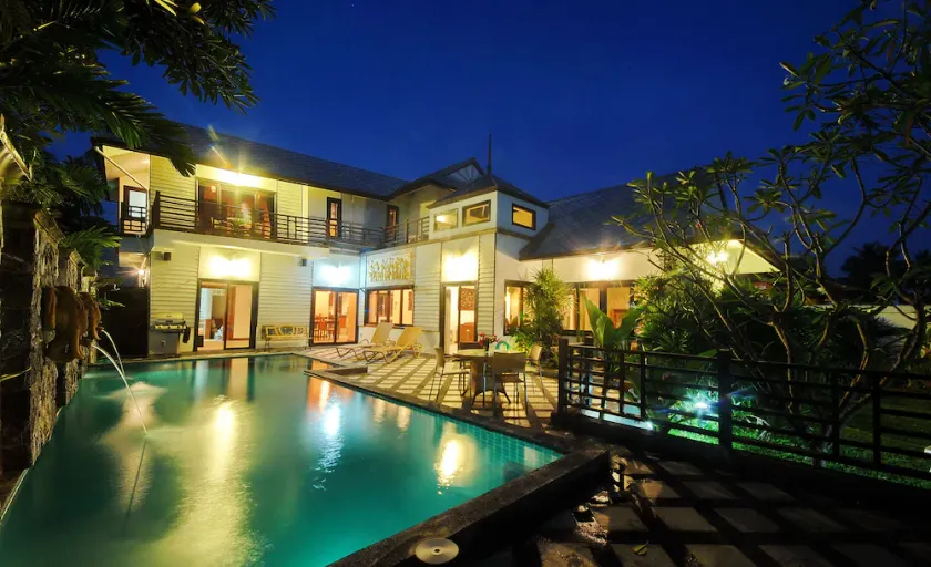 Villa spacieuse avec piscine, billard et salle de remise en forme au cœur de Chaweng - Image 1