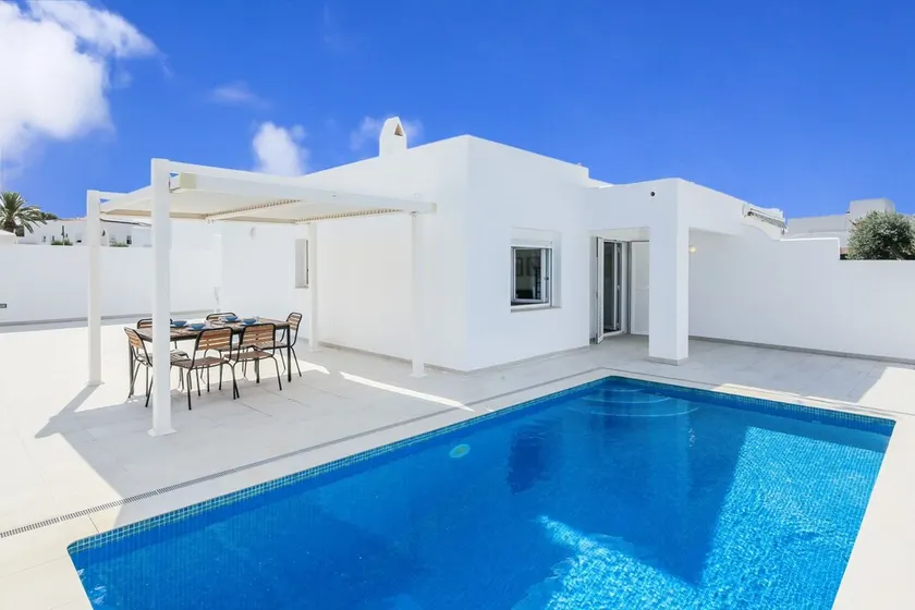 Ferienhaus \"Villa Izarenar\" mit Privatem Pool - Image 1
