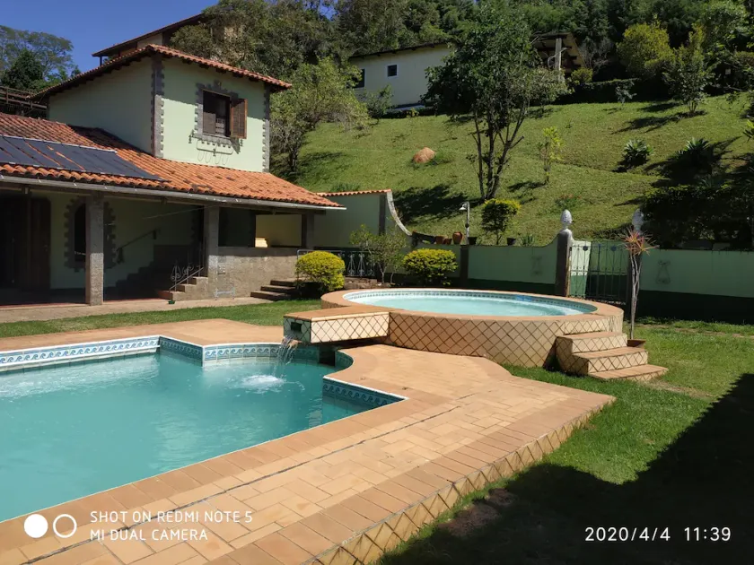 Beautiful farm with stunning views located in a charming and beautiful condominium. - Image 1