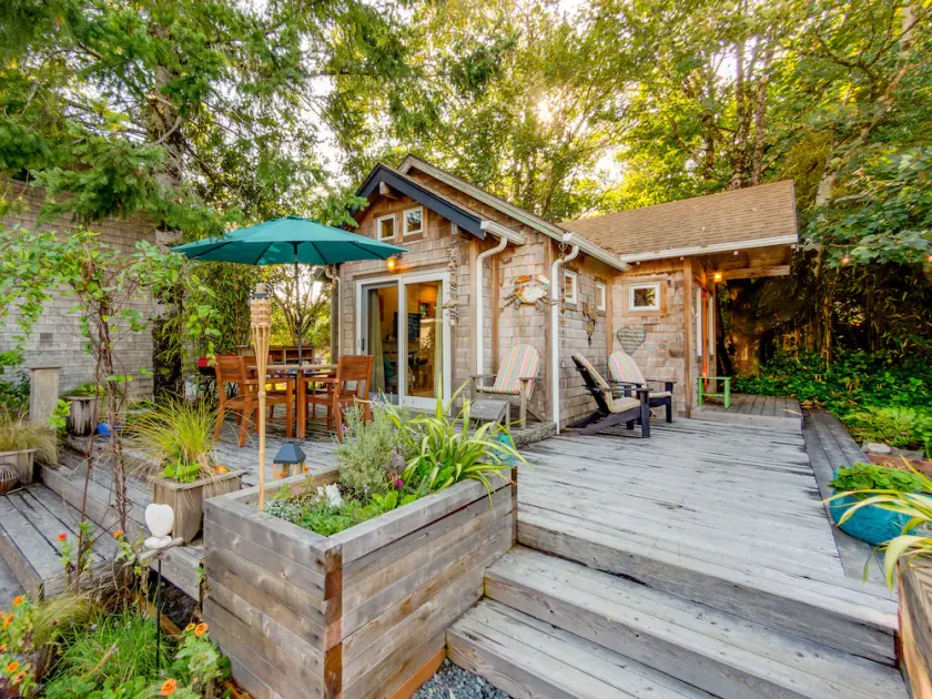 Lil Love Shack - Image 1
