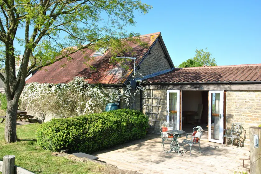The Byre lovely stone barn in rural location on the Somerset and Dorset Border - Image 1
