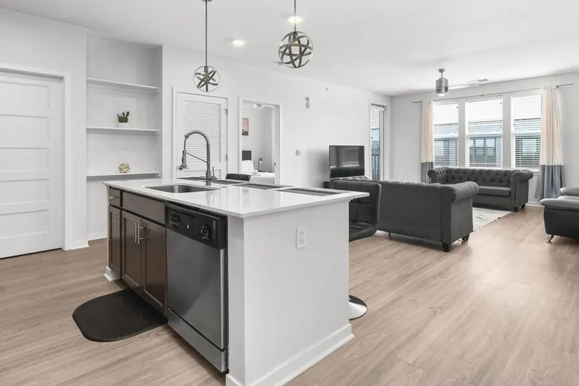 Affordable 2-bedroom Fishers Pool View - Image 1