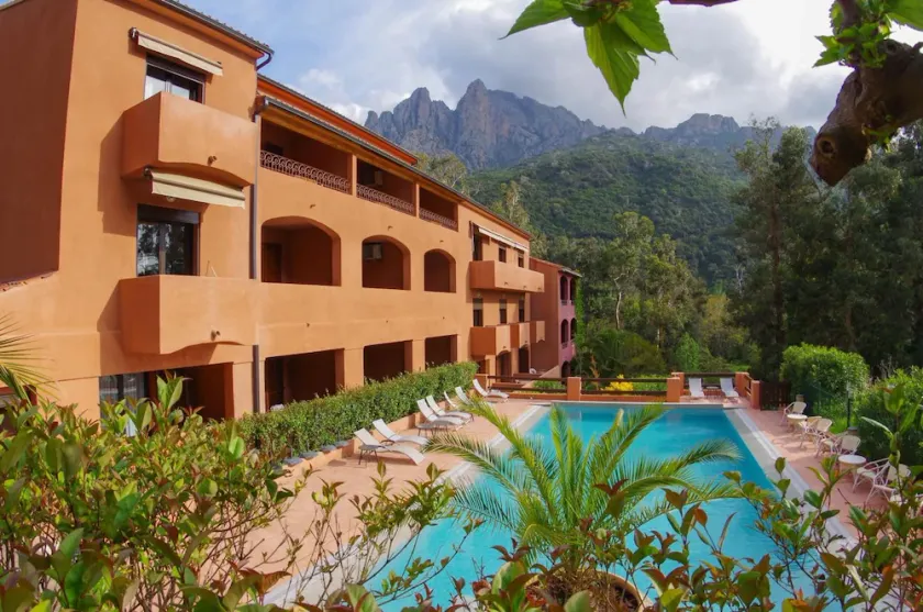 Hôtel Corsica - Image 1