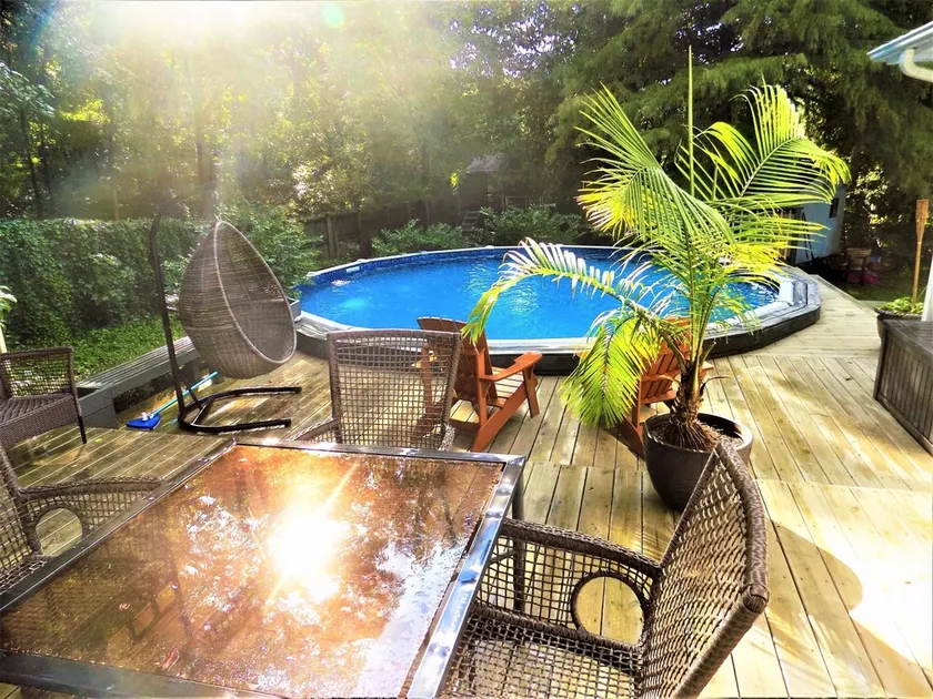 Gran casa de 3/4 dormitorios con vista al valle con espacio al aire libre, piscina y refugio contra tormentas - Image 1