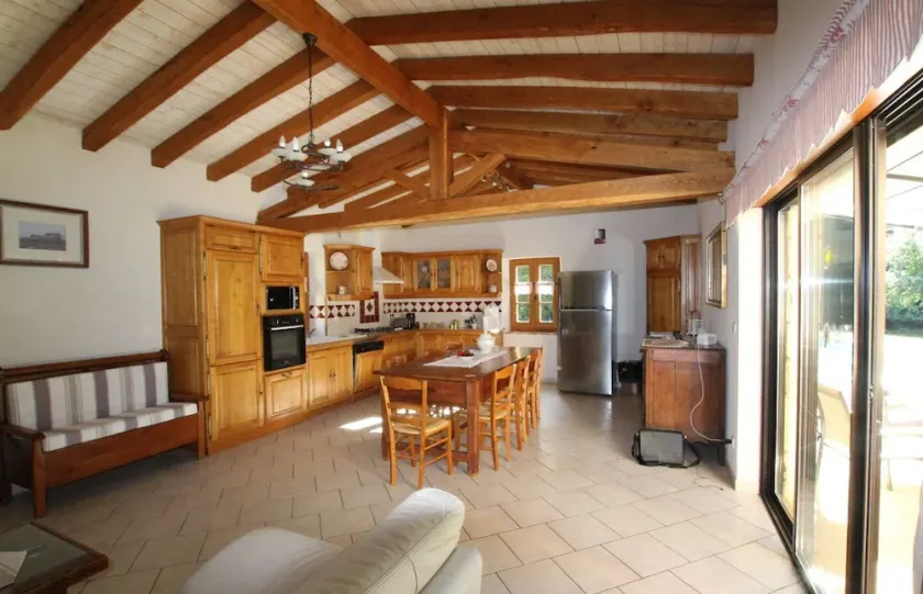 Property with 2 houses (10 and 4 people) and 2 heated swimming pools - Image 1
