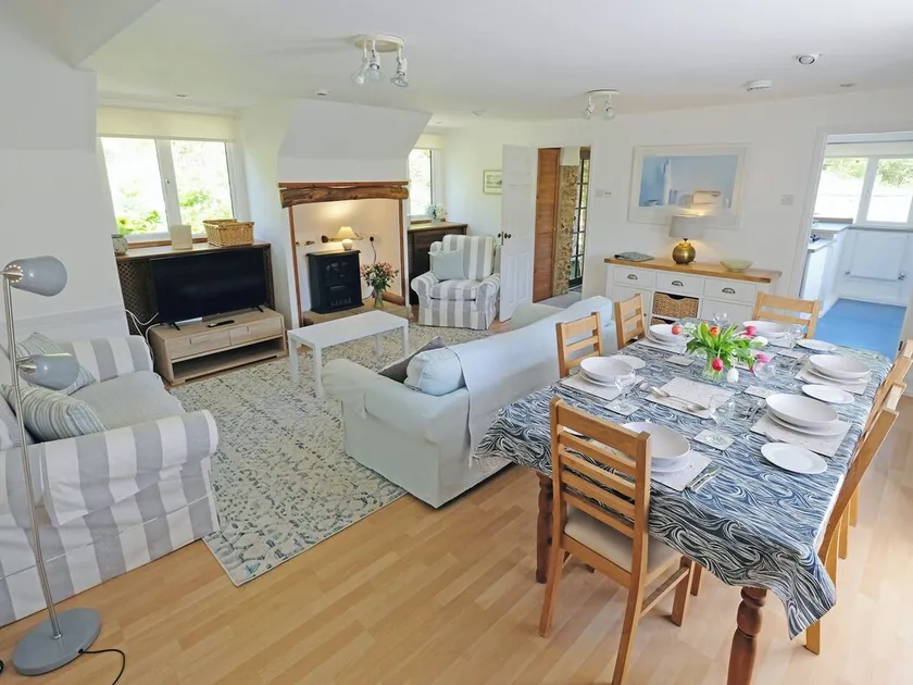 3 værelses bolig i Branscombe - Image 1