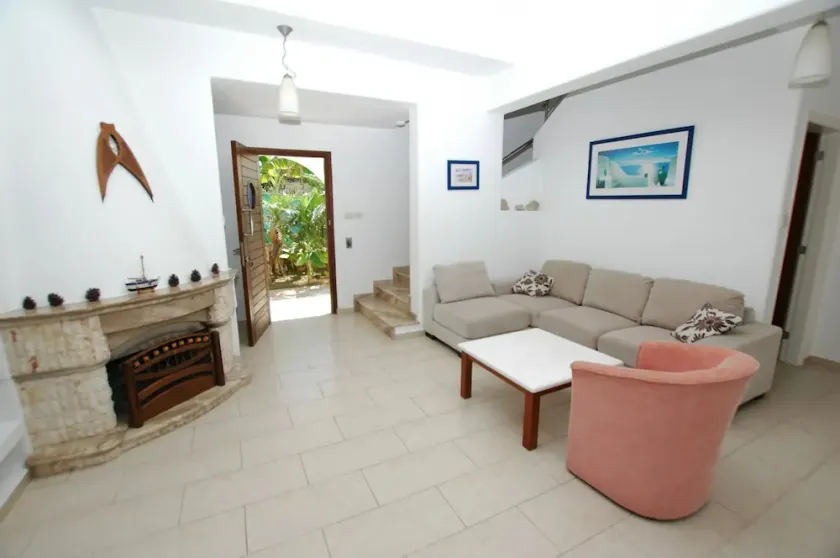 Beach Front, Wonderful Holiday Villa with Sauna in Kissonerga, Special Offer! - Image 1