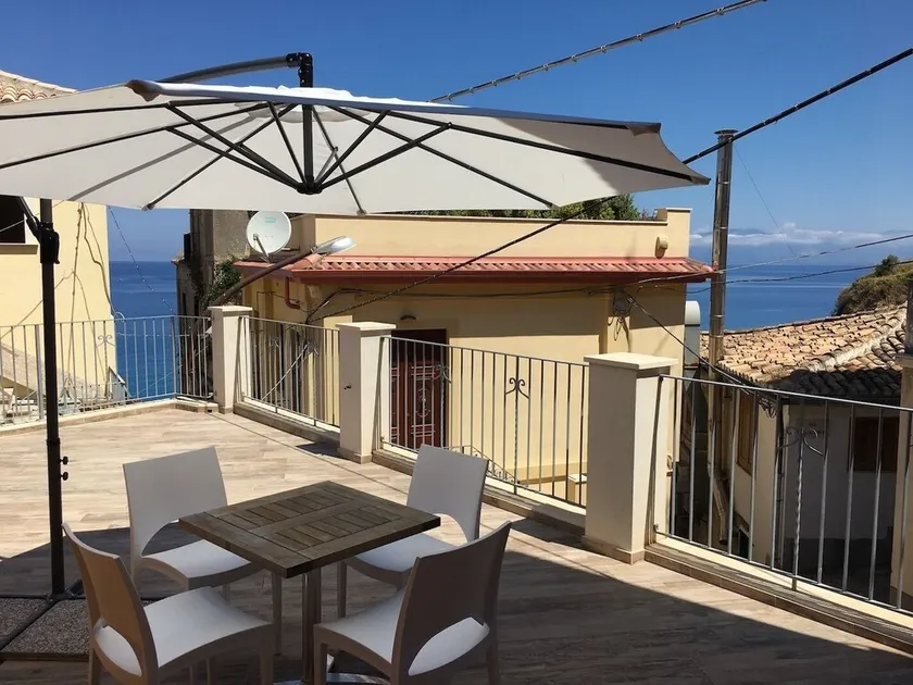 new apartment with sea view terrace - Image 1