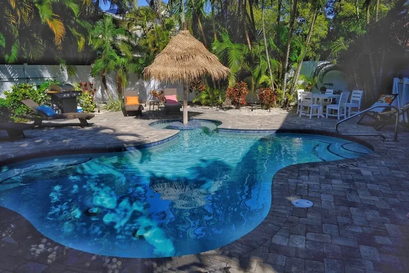 AMI Ohana Beach Resort C with fabulous salt pool! - Image 1