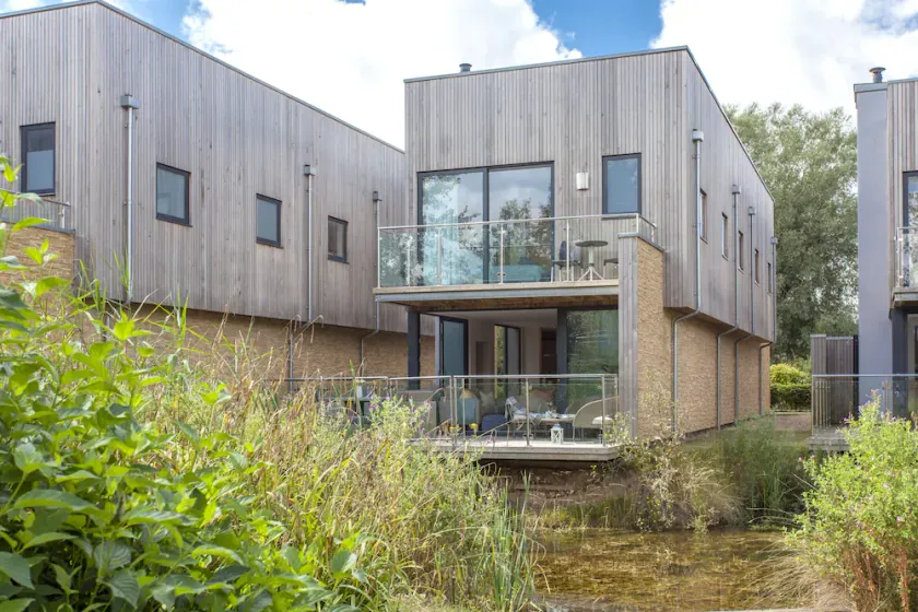 Water Garden 3, Lower Mill Estate 5 bed, roof terrace, sleeps 10, Spa Pool - Image 1