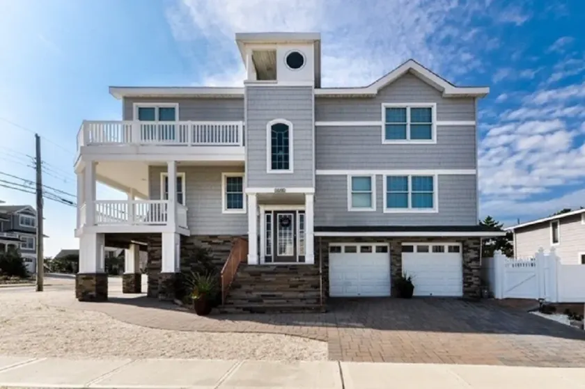Oceanview w/ heated pool (Mem-Labor Day) outdoor bar/kitchen 5 Bedroom 2 Master - Image 1