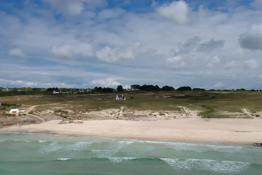 Breton house by the ocean in the dunes of Trez Goarem - Image 1