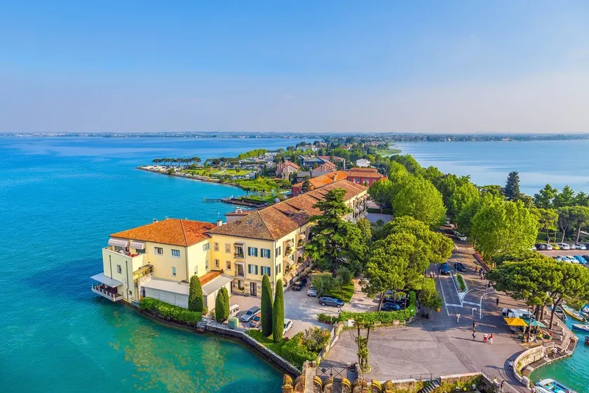Magnolia Apt - Palazzo Palermo 1817 Sleeps 4 + AC - Image 1