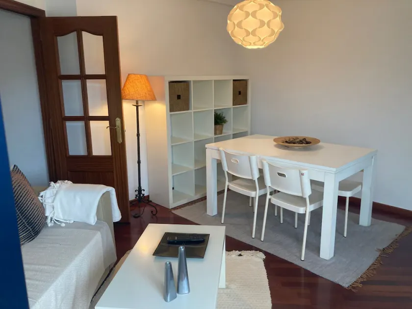 Nice apartment in Cangas next to Rodeira beach - Image 1