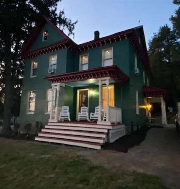 Genießen Sie unser großes viktorianisches Bauernhaus, fahren Sie mit der AOAA oder besuchen Sie Knoebels Minuten entfernt - Image 1