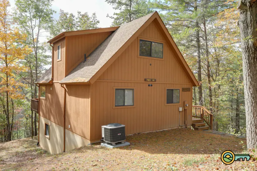 Mountaintop Chalet (#140) - Great valley & golf course views | Quiet location! - Image 1