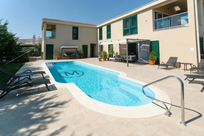 Villa Mavis with Heated Pool - Image 1