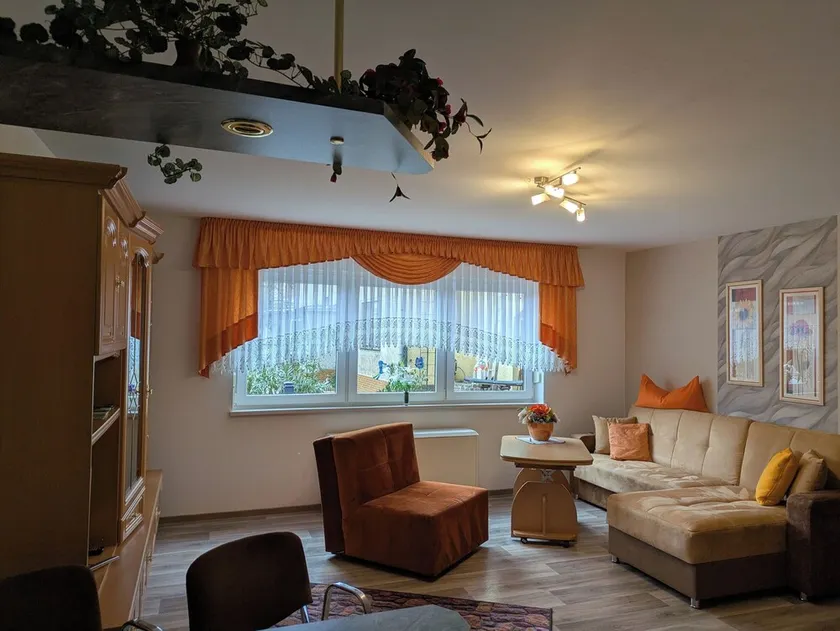 novo apartamento aconchegante centralmente e tranquilamente localizado; Feira em cerca de 25 minutos alcançáveis - Image 1