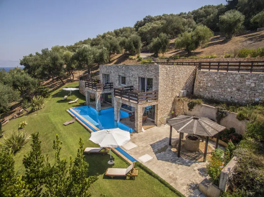 Villa Seashore: Dreamy villa by the sea side with heated pool - Image 1
