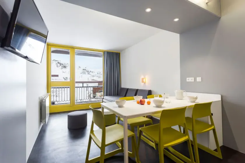 Wonderful Mountain View with Balcony 638 - Image 1