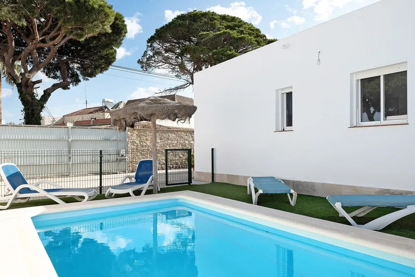 Maison de vacances \"Casa Josisa - Familles uniquement\" avec piscine privée et Wi-Fi - Image 1