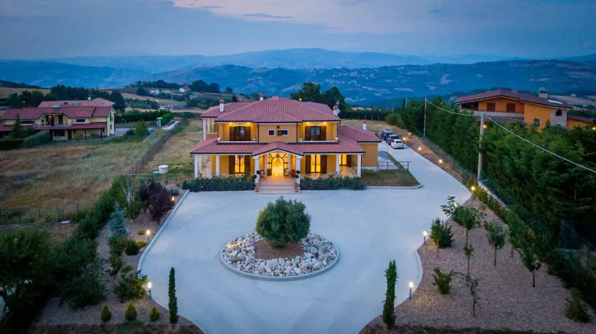 Villa Panorama, Outside the charming village of Oratino - Image 1