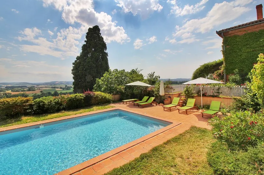Domaine De Quintalone - Image 1