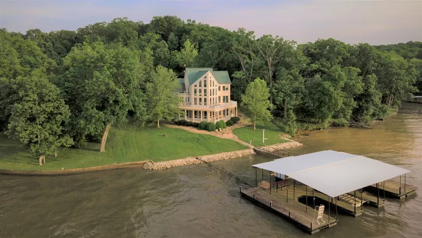 A Large Unique Panoramic Retreat at the Quiet 55-mile mark of Lake of the Ozarks - Image 1
