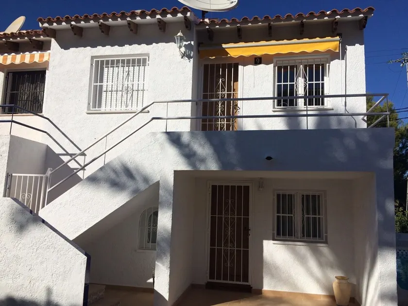 Splendida casa per le vacanze con 4 camere da letto - Image 1