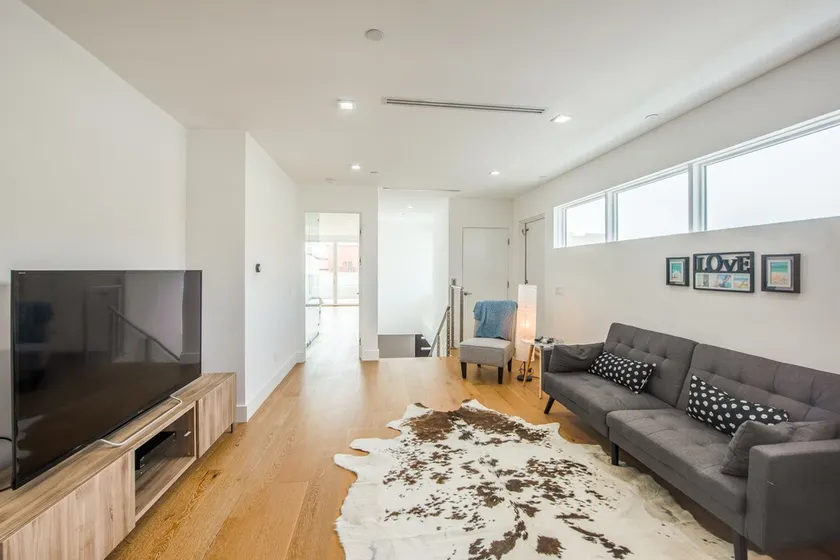 Newly built, PRIVATE beach house & dream getaway! - Image 1