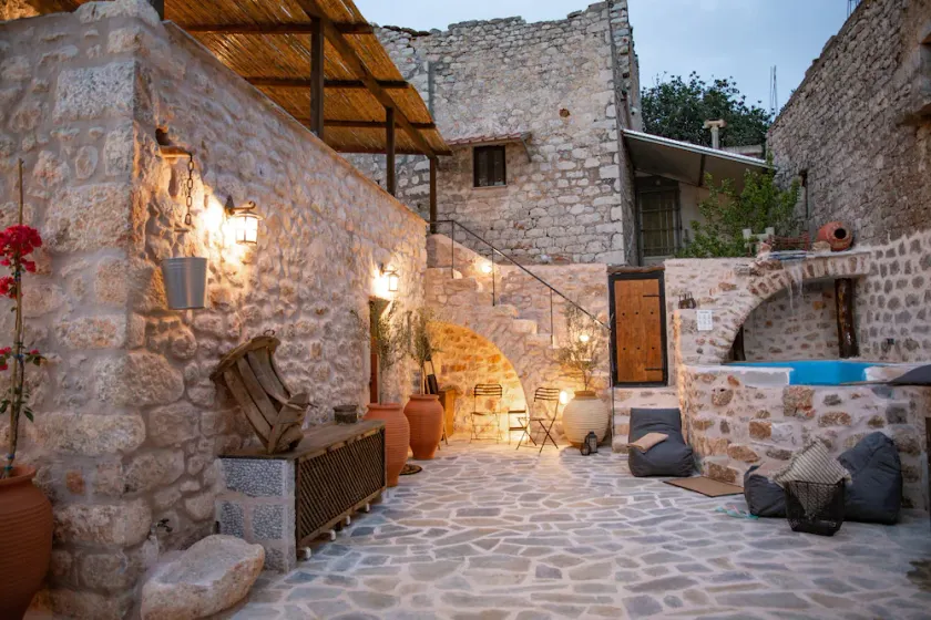 Dandy Villas Tower-Built in 17th century - Image 1