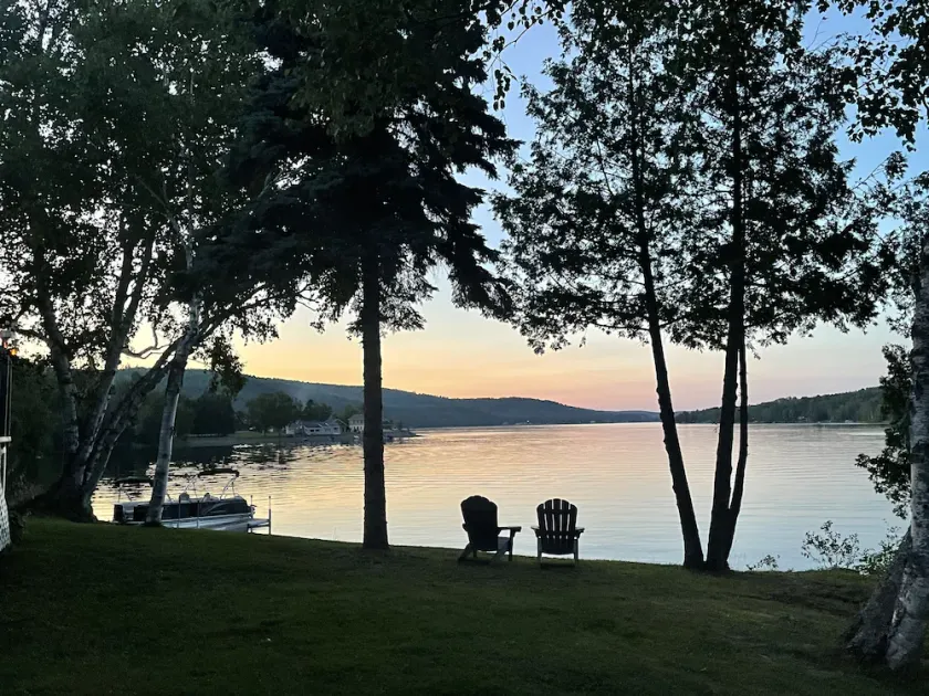 Private Lakefront Cabin - Image 1