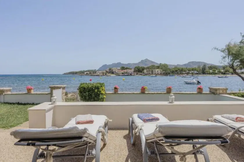 Maison idéale pour les familles. Repos et détente, avec des terrasses à la mer. - Image 1