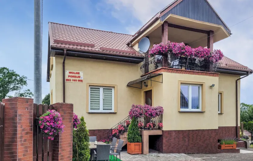 4 Bedroom Amazing Home In Darlowo - Image 1