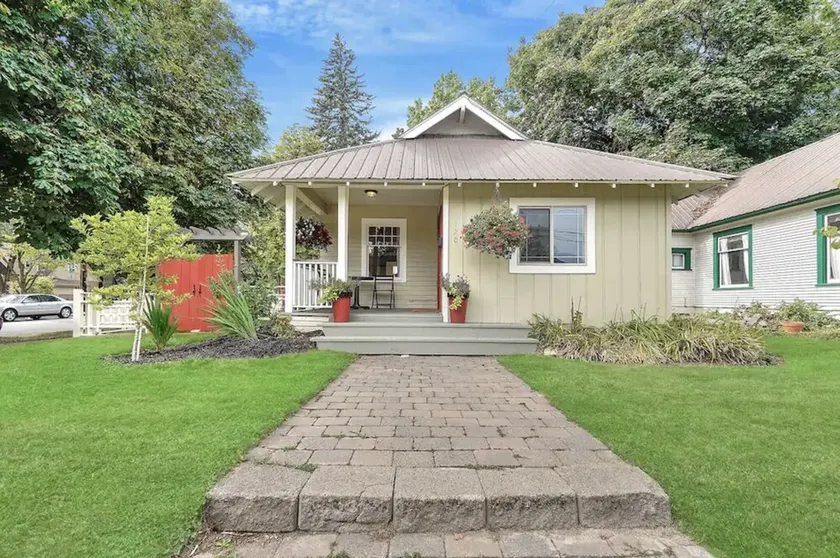 Third & Lake - Downtown Sandpoint - Image 1