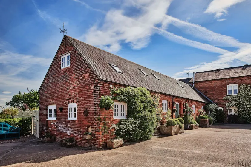 The Luxury Barn - Image 1