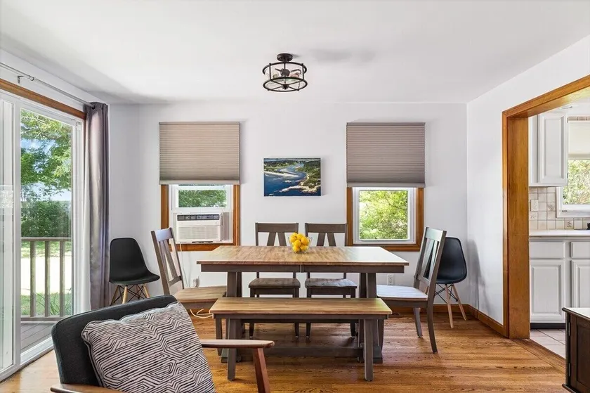 Charming Home, pocketed along Narrow River! - Image 1
